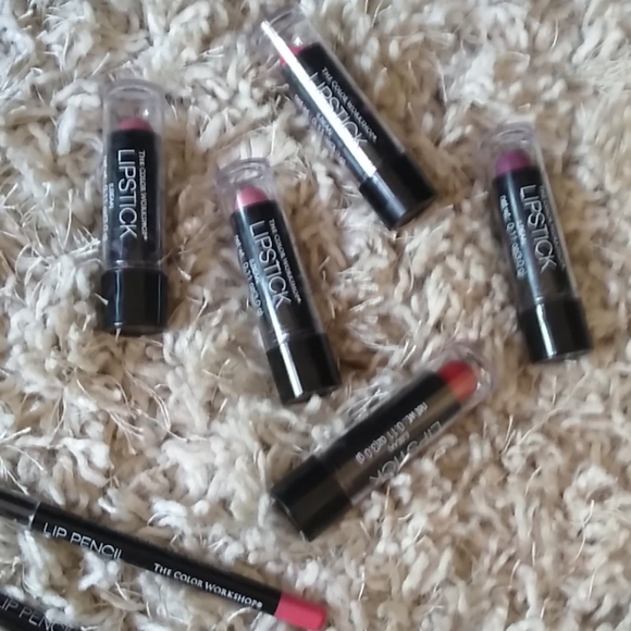 Makeup - Picture 4 of 5